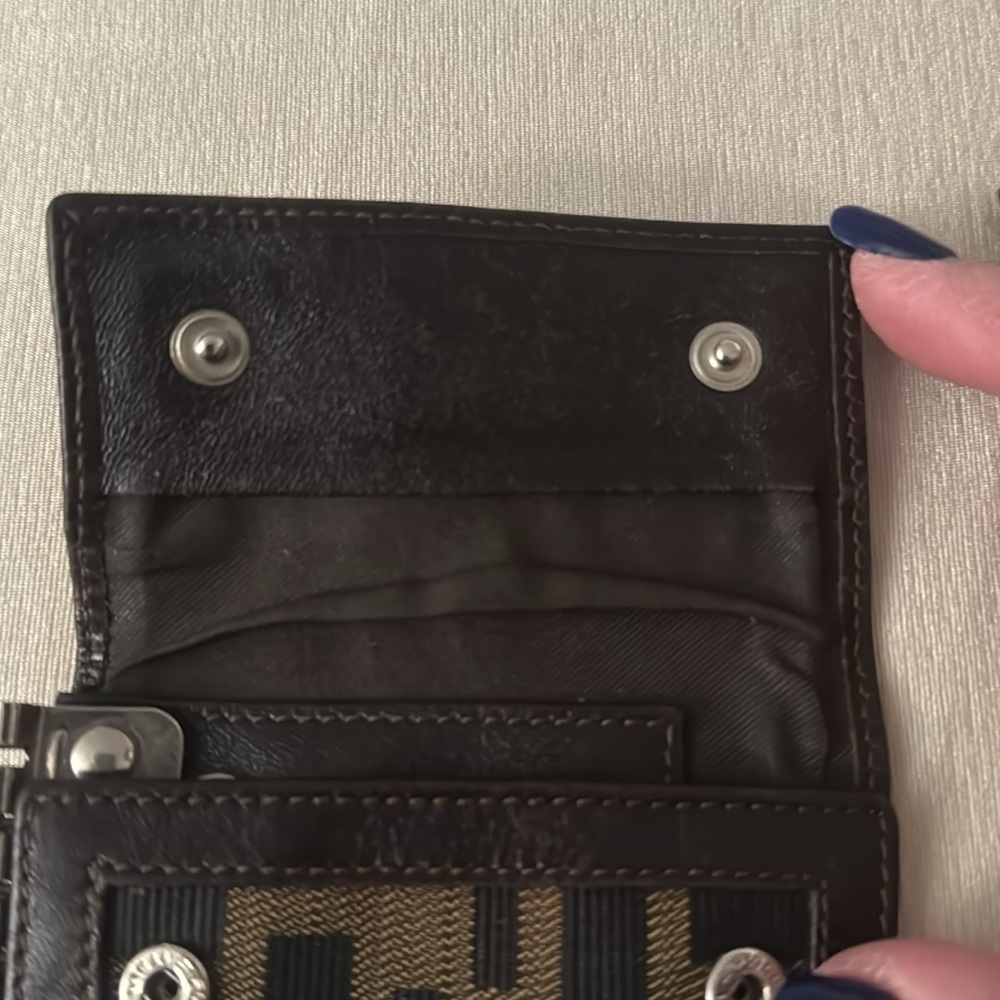 FENDI KeyHolder - Picture 15 of 16